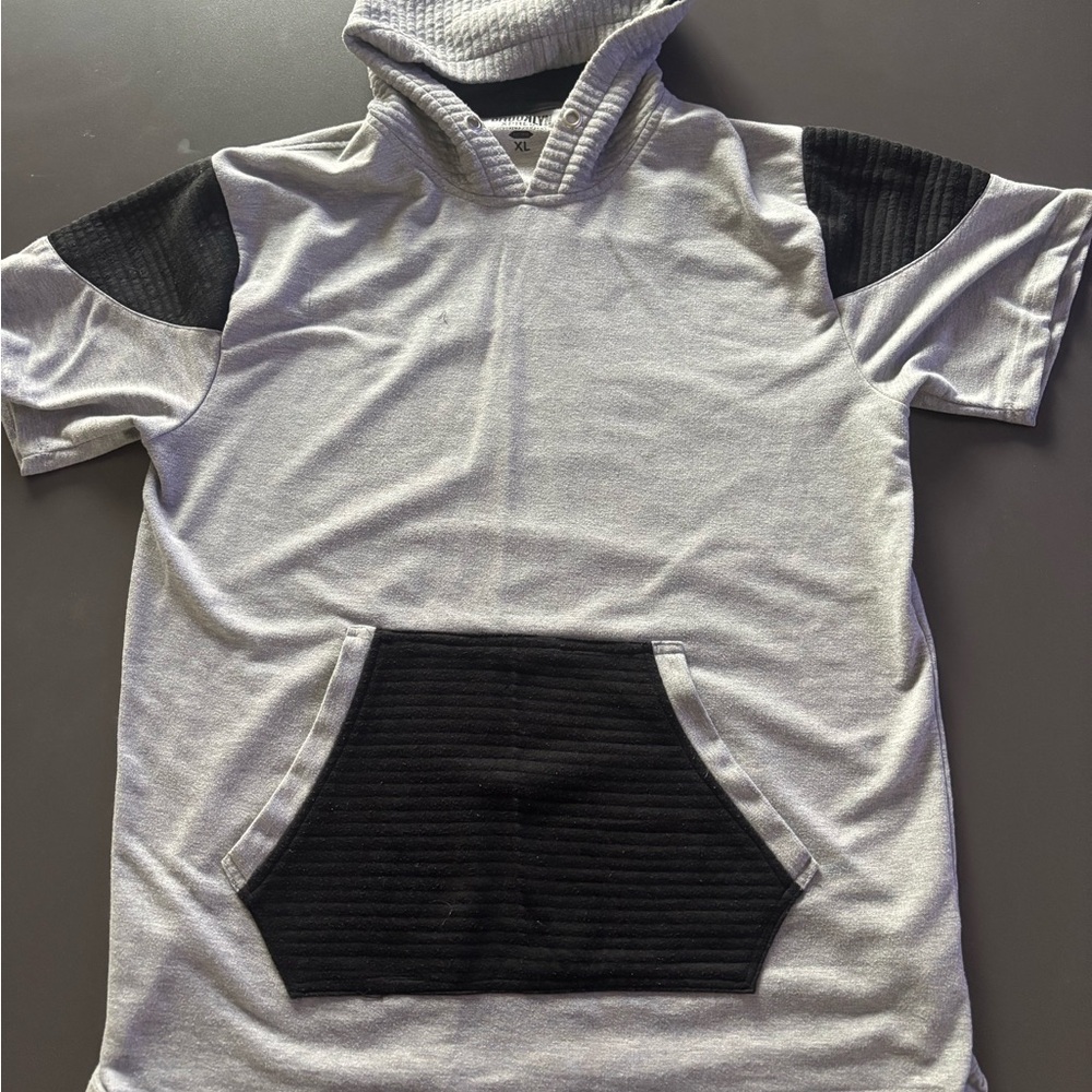 Men's Gray and Black Hoodie Shirt
